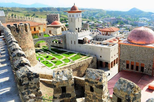 Крепость рабати, Туры по Грузии